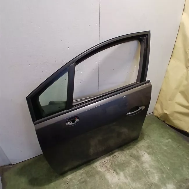 Porta anteriore sinistra