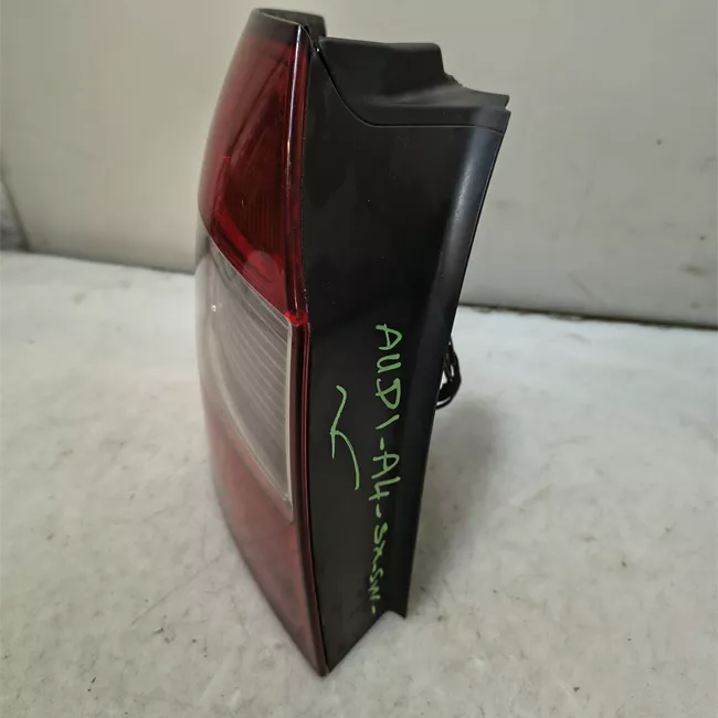 Fanale posteriore sinistro