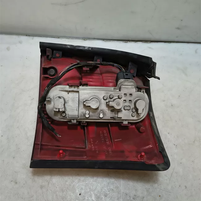 Fanale posteriore sinistro