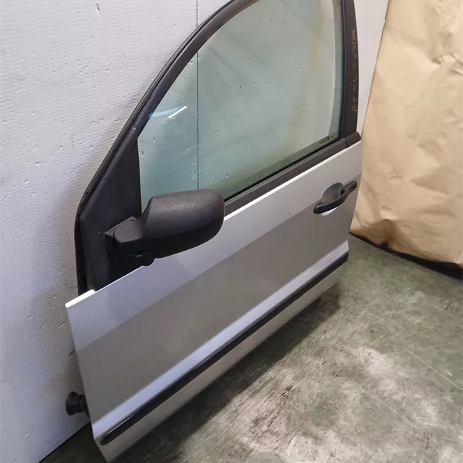 Porta anteriore sinistra