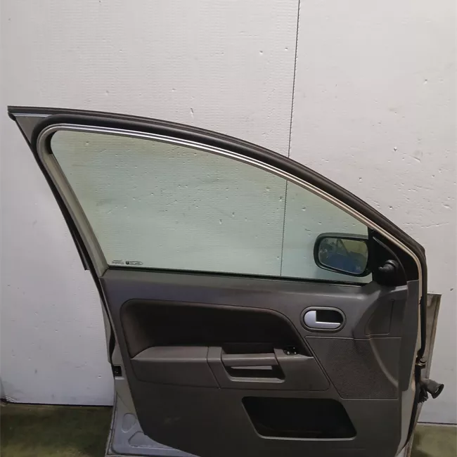 Porta anteriore sinistra