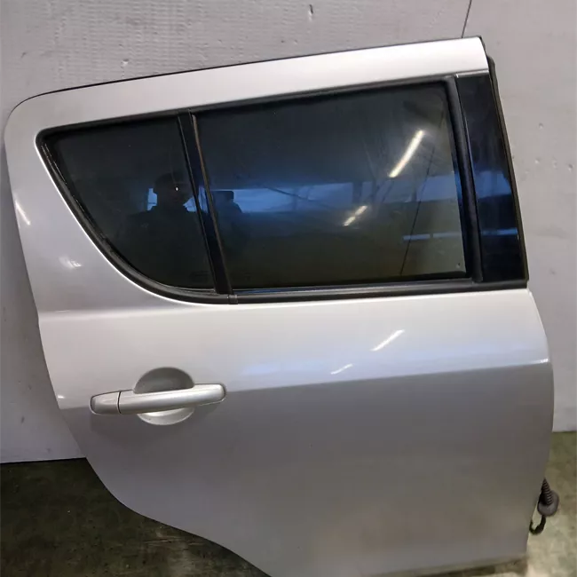 Porta posteriore destra