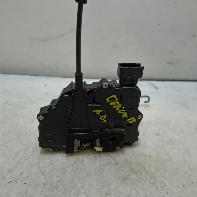 Serratura porta anteriore destra