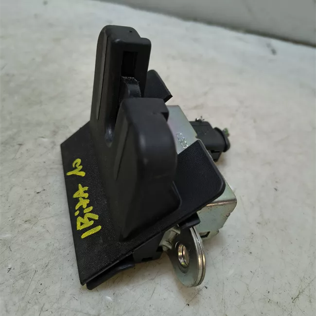 Serratura portello posteriore nero satinato