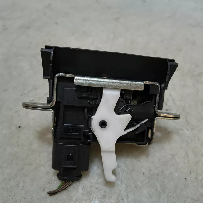 Serratura portello posteriore nero satinato