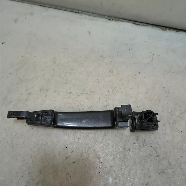 Maniglia porta anteriore destra con striscia cromata primer