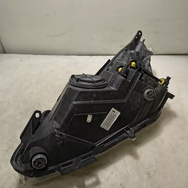 Proiettore destro Cromo