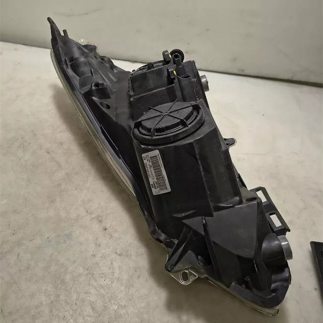 Proiettore destro Cromo