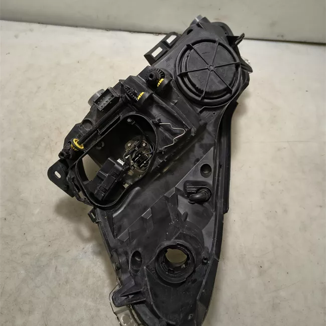 Proiettore destro Cromo