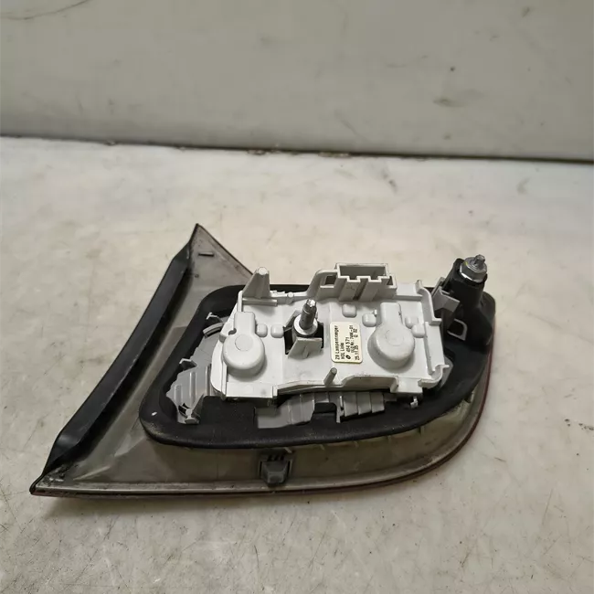 Fanale posteriore parte interno sinistro