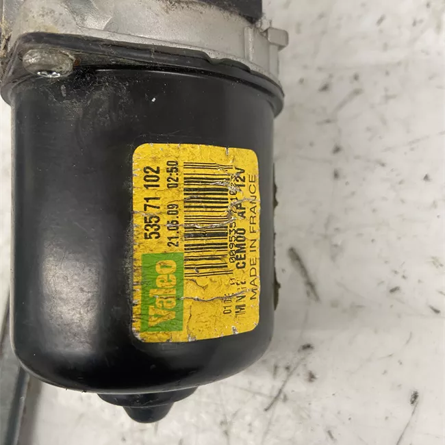 Meccanismo tergiparabrezza con motorino