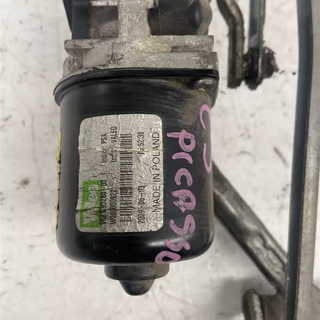 Meccanismo tergiparabrezza con motorino