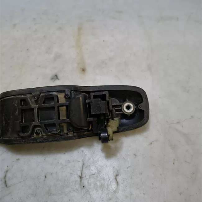 Maniglia porta anteriore sinistra nero