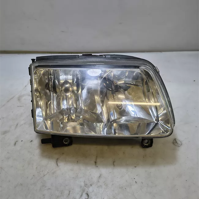 Proiettore destro Hella