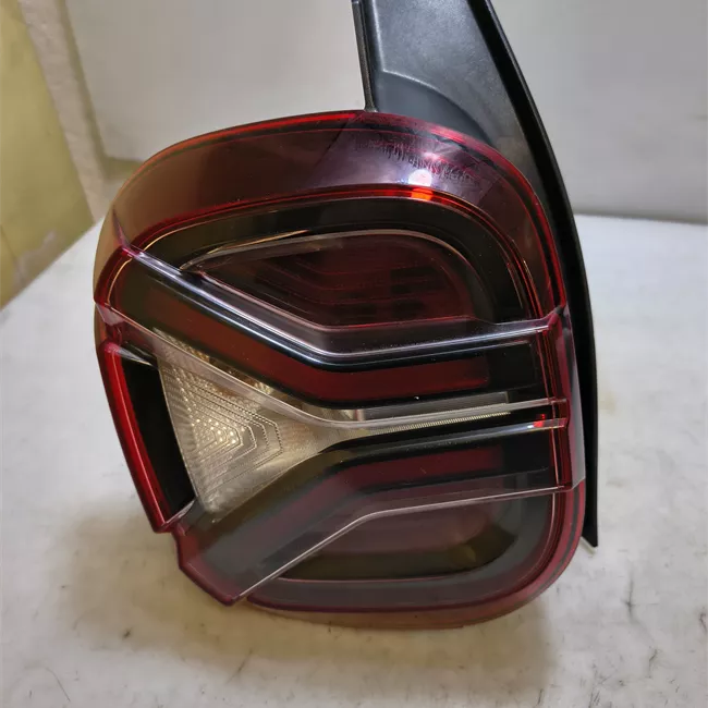 Fanale posteriore sinistro