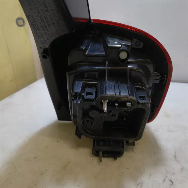 Fanale posteriore sinistro