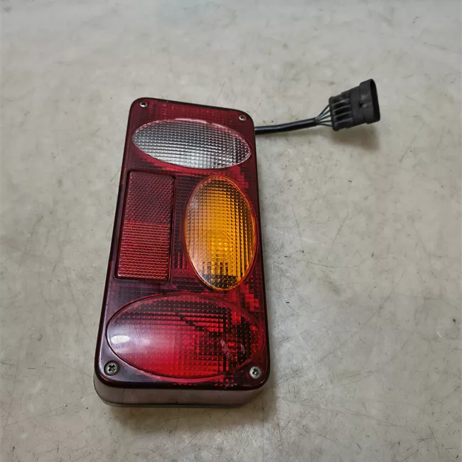 Fanale posteriore sinistro