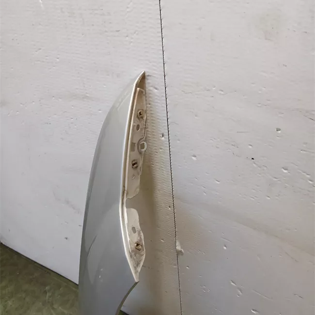 Parafango anteriore destro