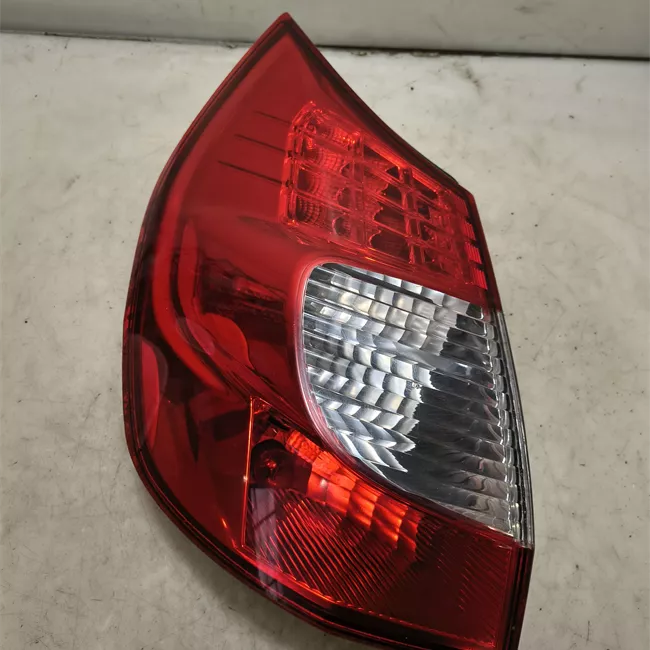 Fanale posteriore sinistro