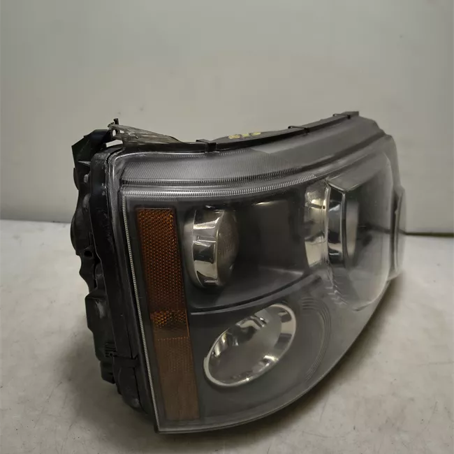 Proiettore destro Xeno