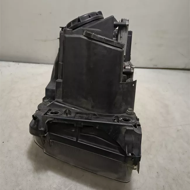 Proiettore destro Xeno