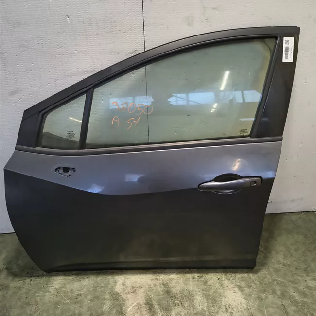 Porta anteriore sinistra