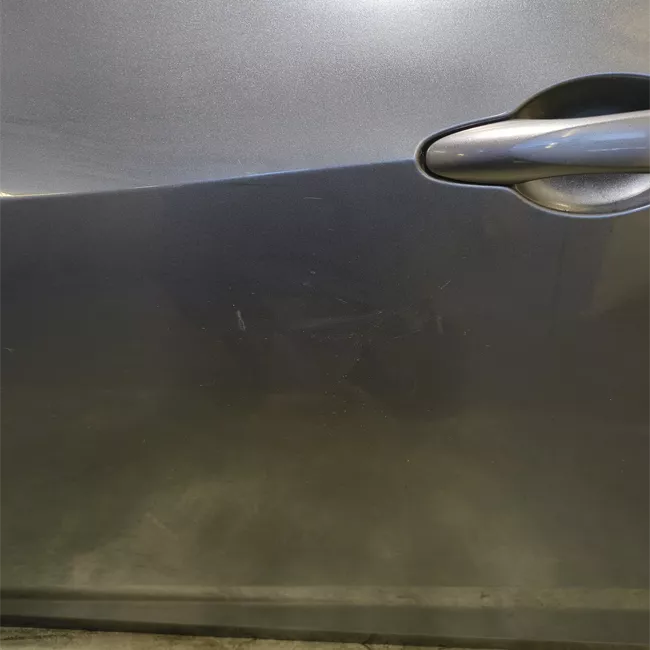 Porta anteriore sinistra