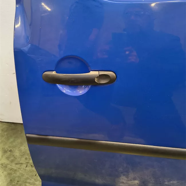 Porta posteriore sinistra con finestrino