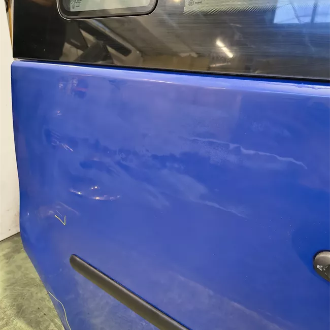 Porta posteriore destra con finestrino