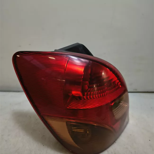 Fanale posteriore sinistro