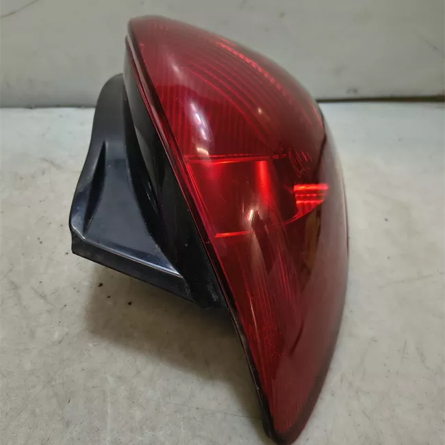 Fanale posteriore sinistro