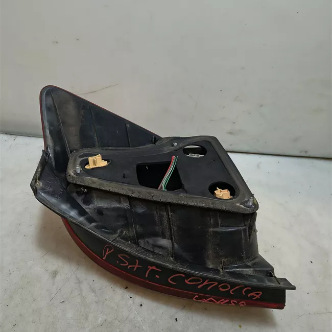 Fanale posteriore sinistro