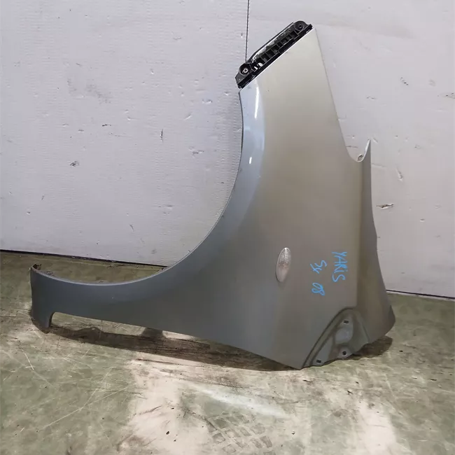 Parafango anteriore sinistro