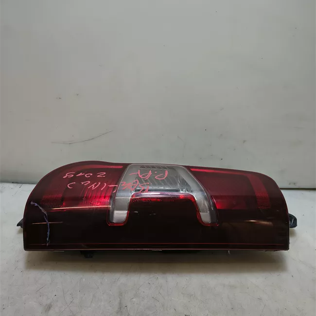 Fanale posteriore destro porte posteriore a battente