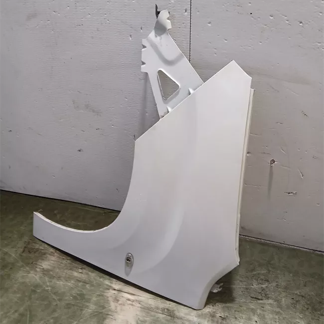 Parafango anteriore sinistro