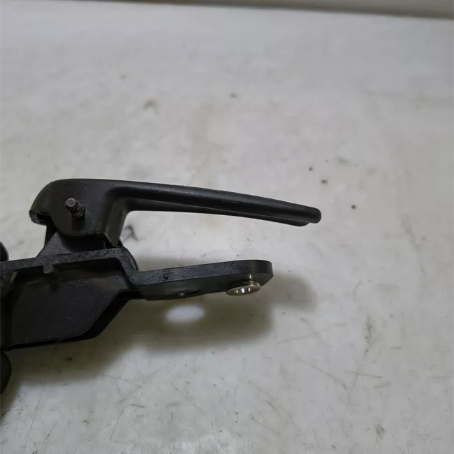 Maniglia interna apertura porta posteriore sinistra