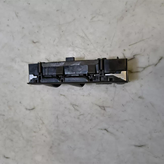 Blocco comandi alzacristalli e retrovisori esterno con retrovisore esterno richiudibile elettrico ne