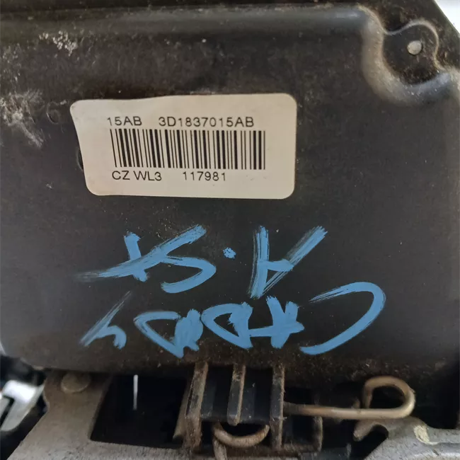 Serratura porta anteriore sinistra con dispositivo Safe