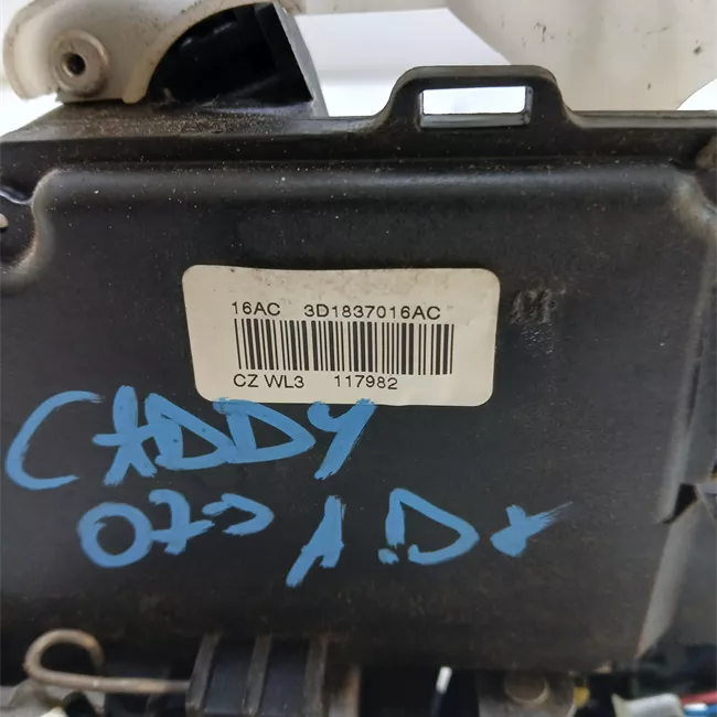 Serratura porta anteriore destra con dispositivo Safe