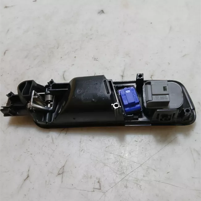 Maniglia interna apertura porta anteriore sinistra nero satinato/cromatura opaca