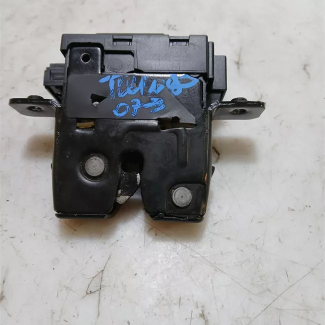 Serratura portello posteriore