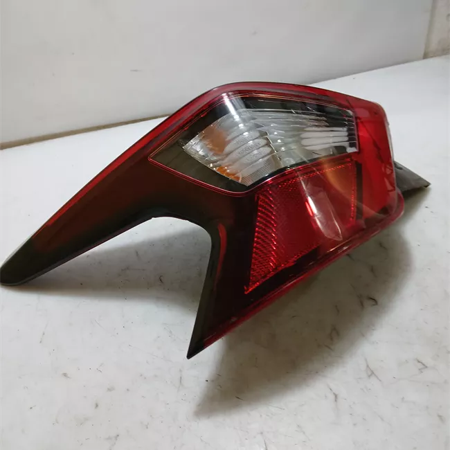 Fanale posteriore sinistro