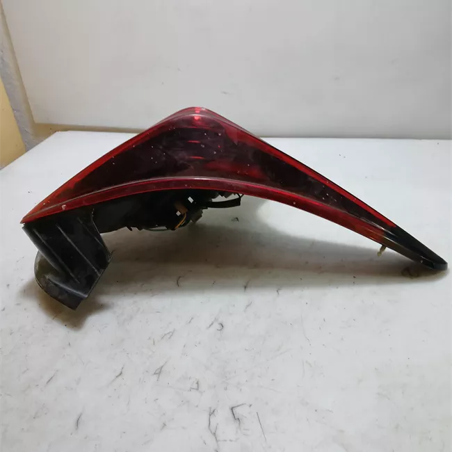 Fanale posteriore sinistro