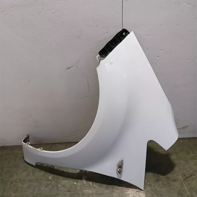 Parafango anteriore sinistro