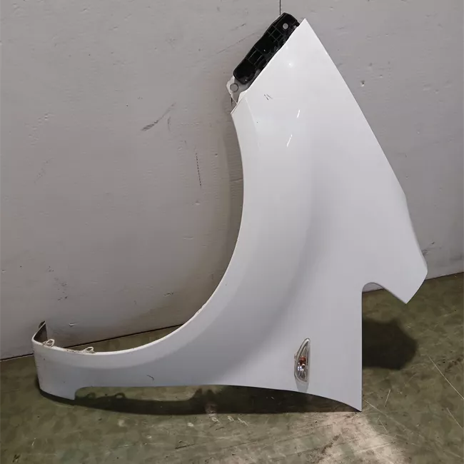 Parafango anteriore sinistro