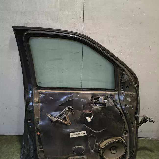 Porta anteriore sinistra