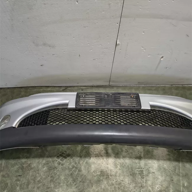 Paraurti anteriore Sport con fendinebbia