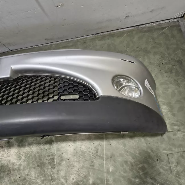 Paraurti anteriore Sport con fendinebbia