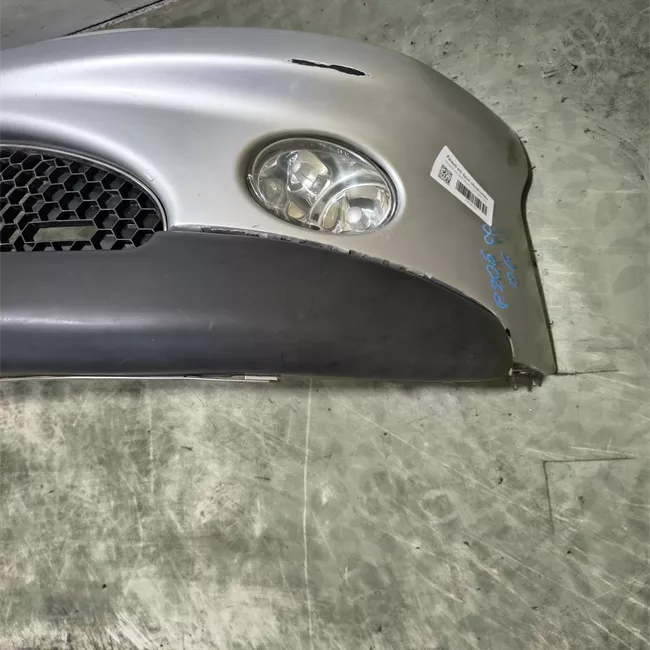 Paraurti anteriore Sport con fendinebbia