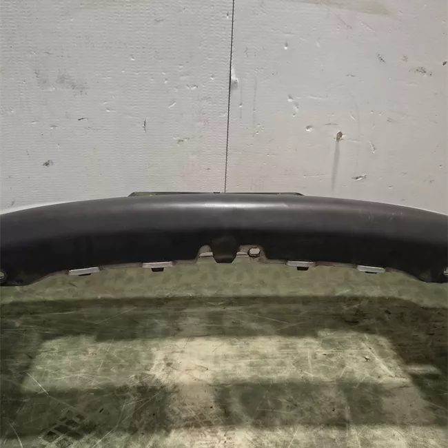 Paraurti anteriore Sport con fendinebbia